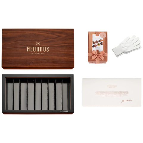 Neuhaus Wooden Hosting Box