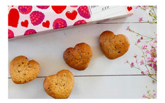 Biscuiterie de Provence Heart-Shaped Almond Macarons with Raspberries 90g